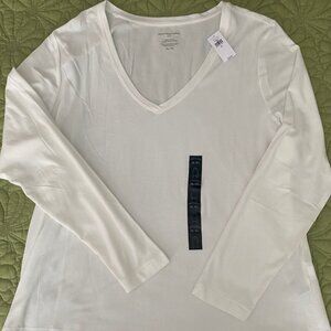Banana Republic NWT Women's Long Sleeve V neck Timeless Tee White XL